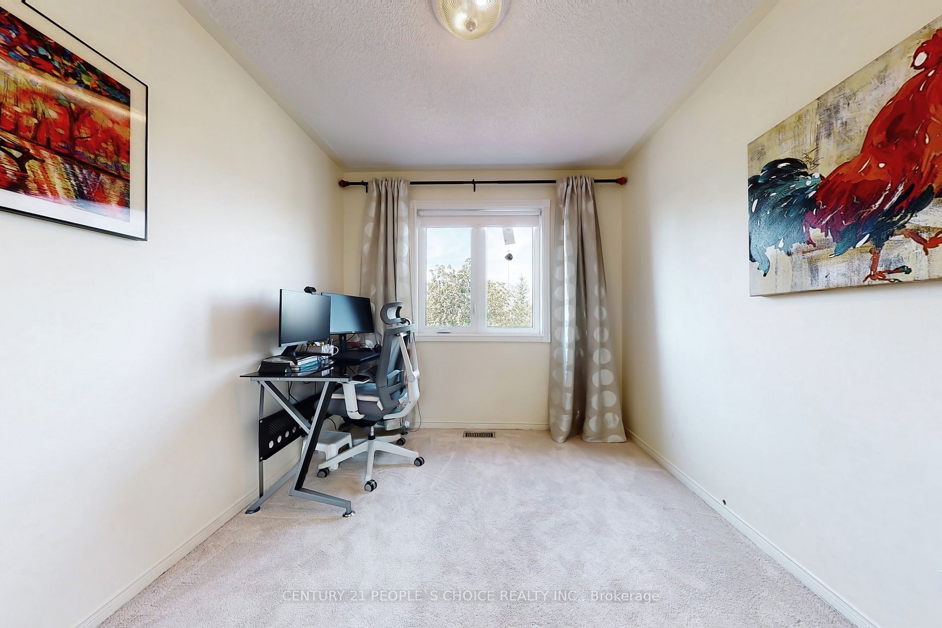 880 Delgado Dr