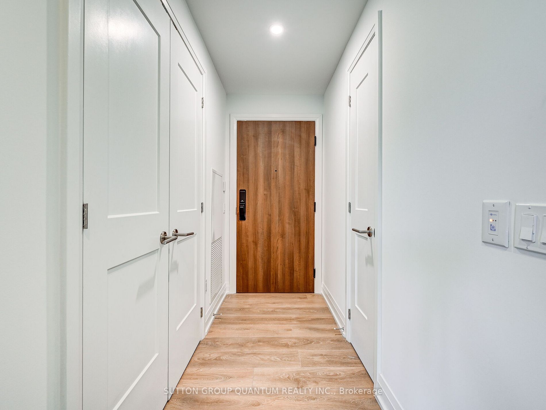 21 Park St E, #501