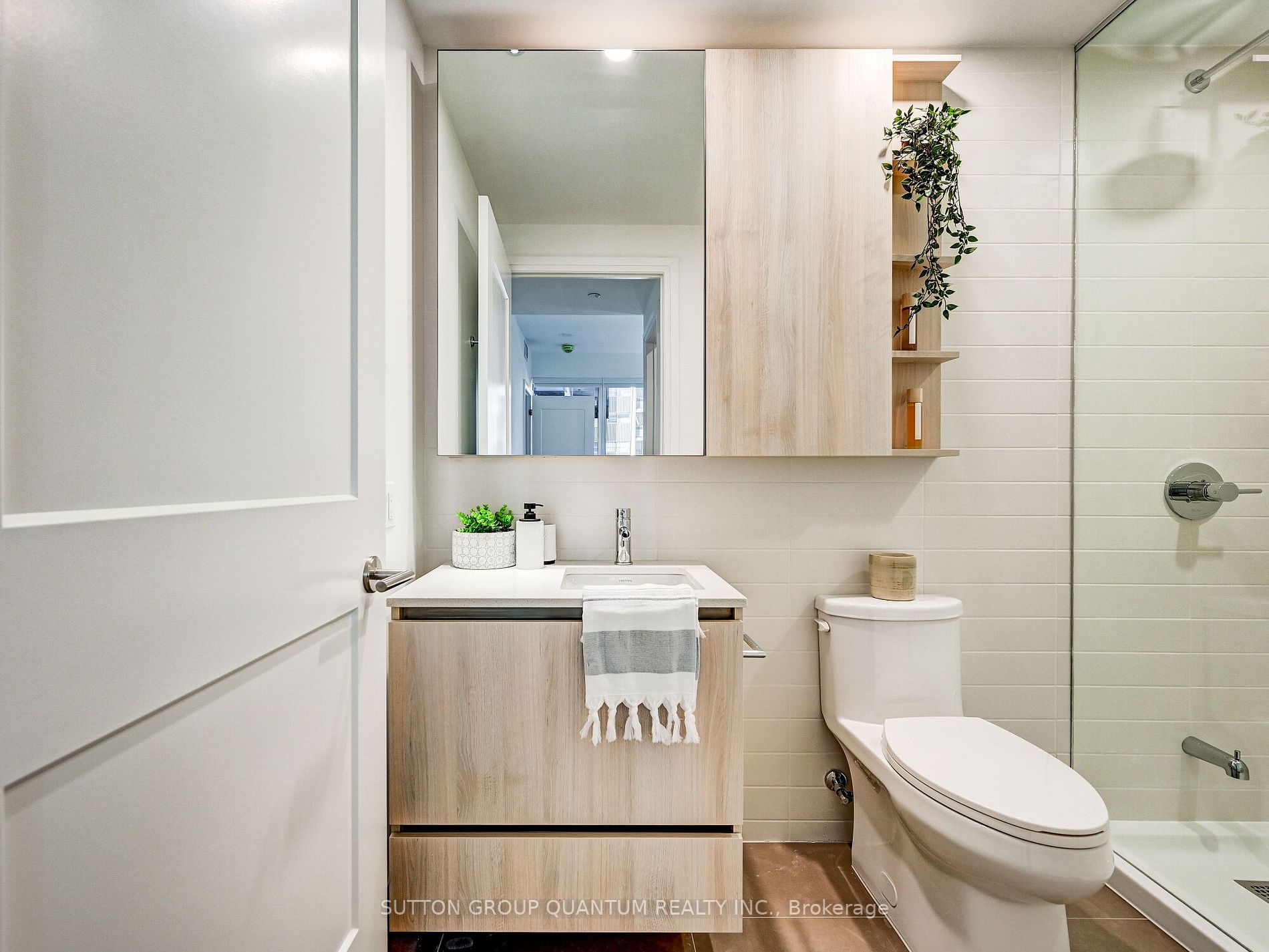 21 Park St E, #501