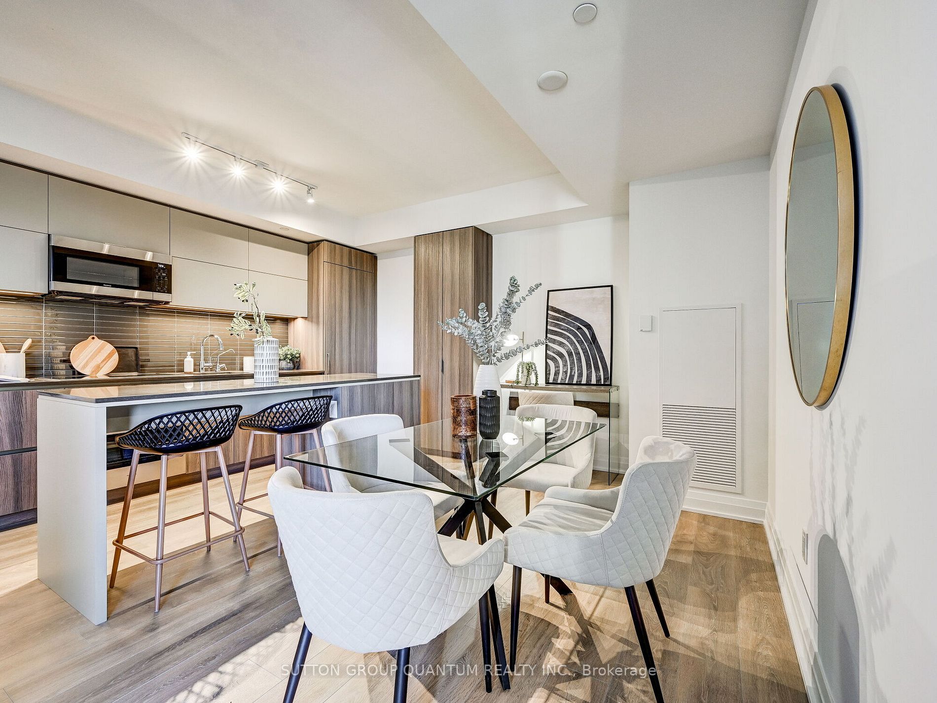 21 Park St E, #501