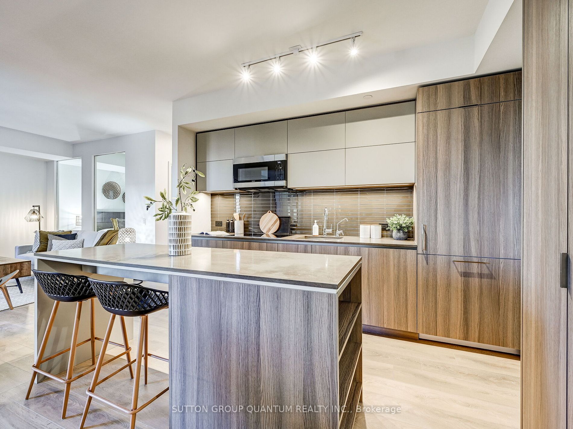 21 Park St E, #501