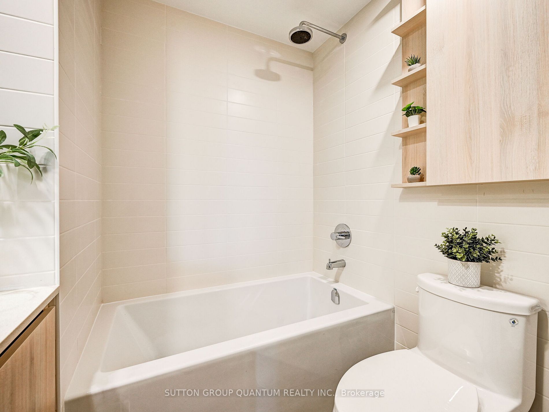 21 Park St E, #501