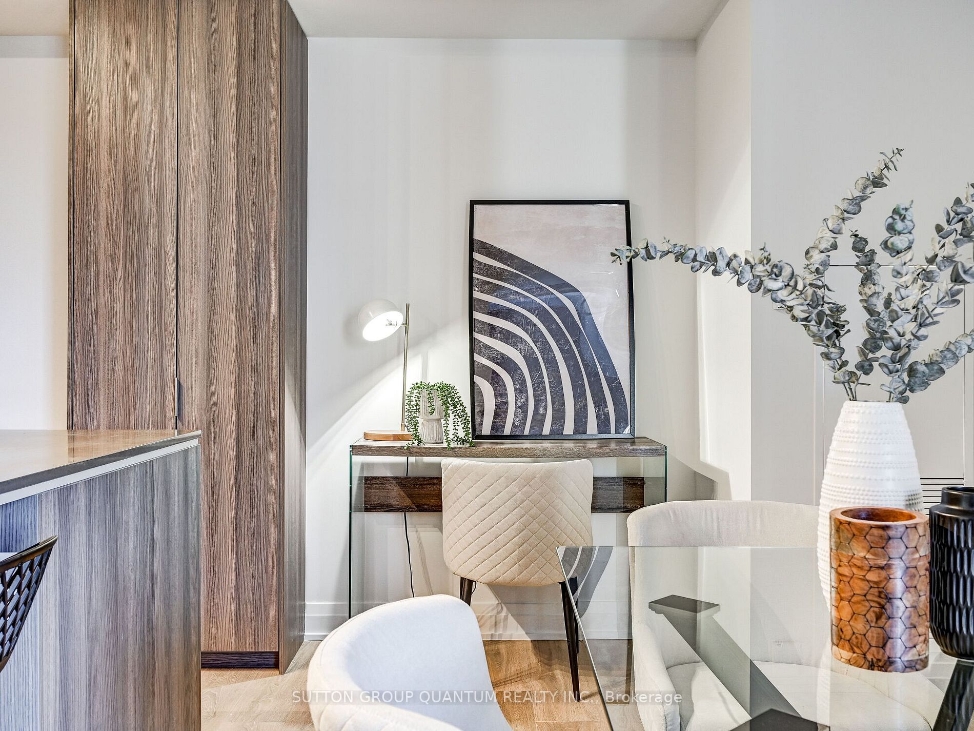 21 Park St E, #501