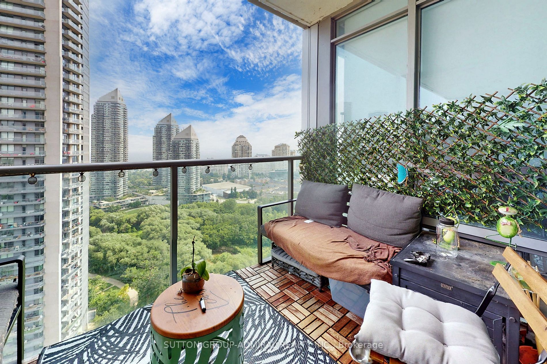 88 Park Lawn Rd, #2606