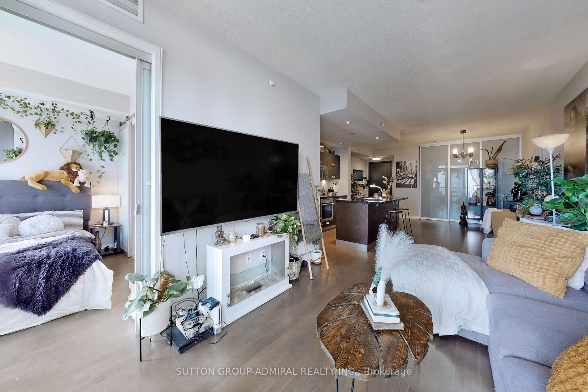 88 Park Lawn Rd, #2606