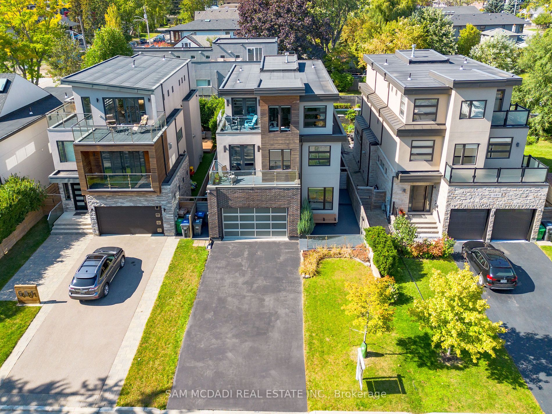 685 Montbeck Cres