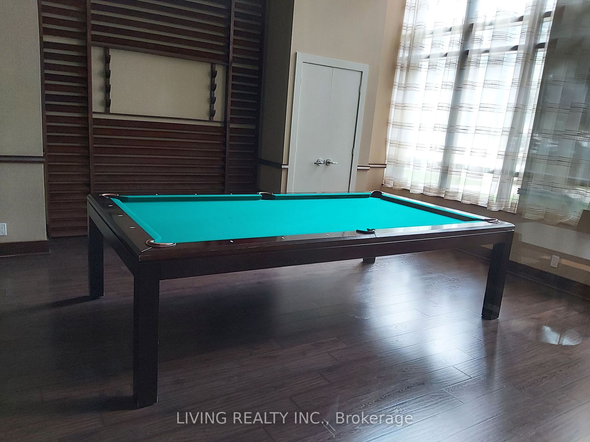 330 Burnhamthorpe Rd W, #2109