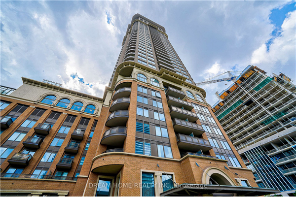 385 Prince Of Wales Dr, Mississauga