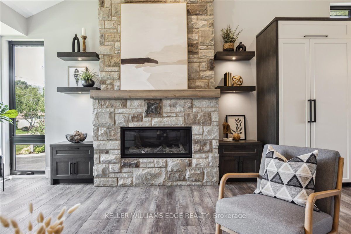889 Partridge Dr