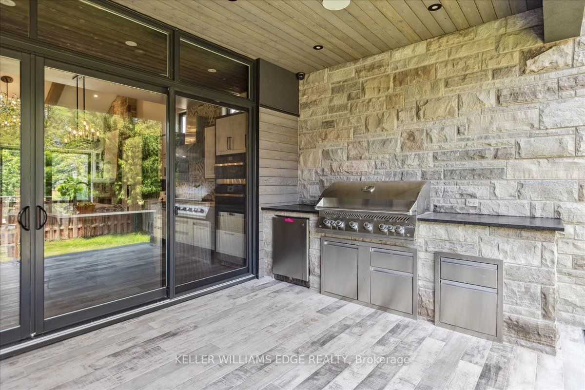 889 Partridge Dr