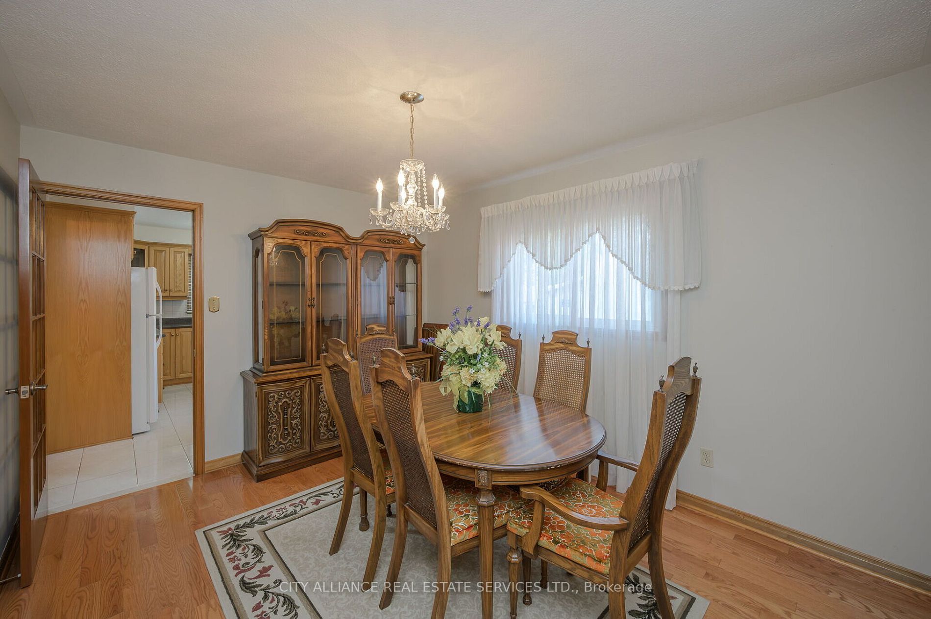 1130 Manor Road