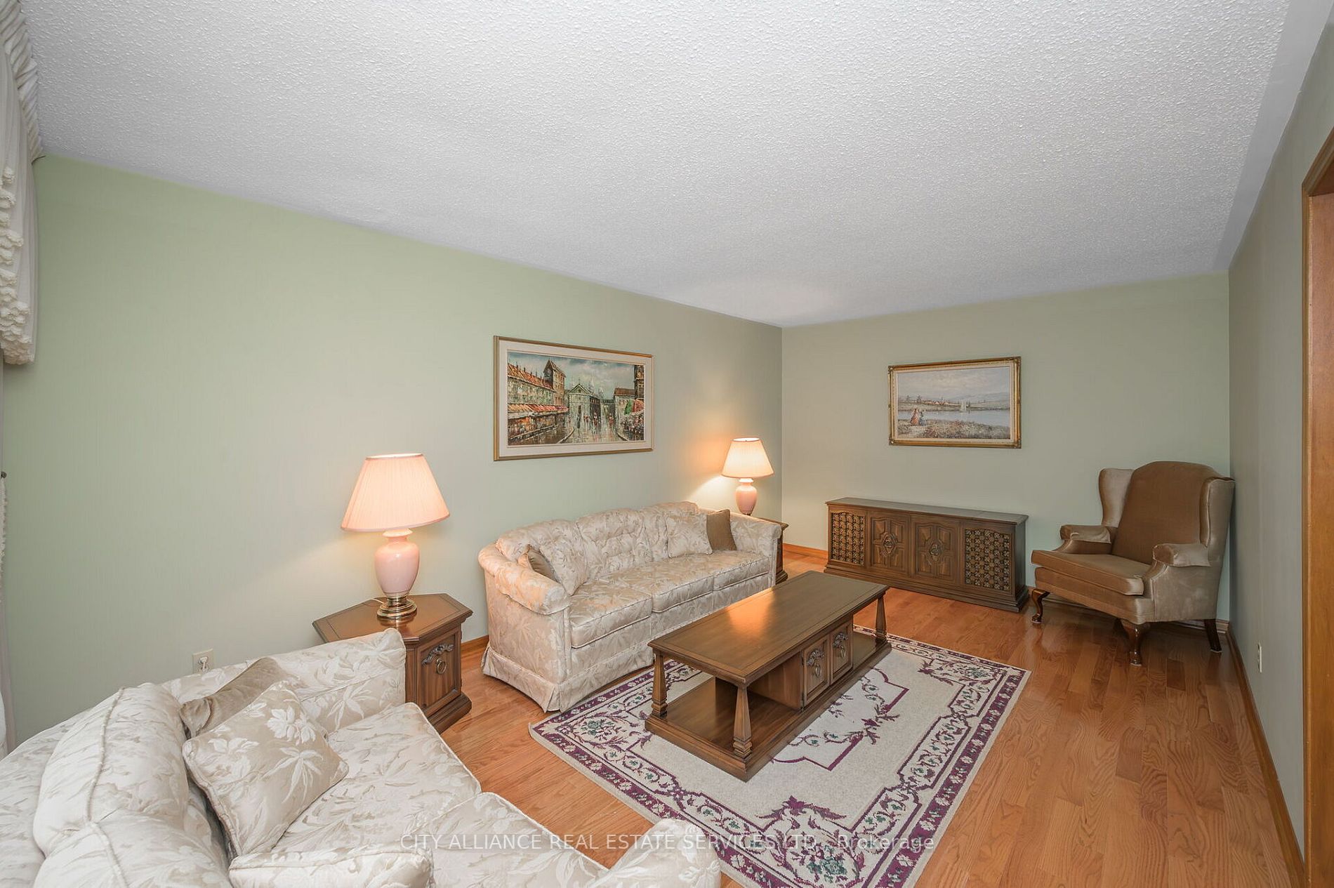 1130 Manor Road