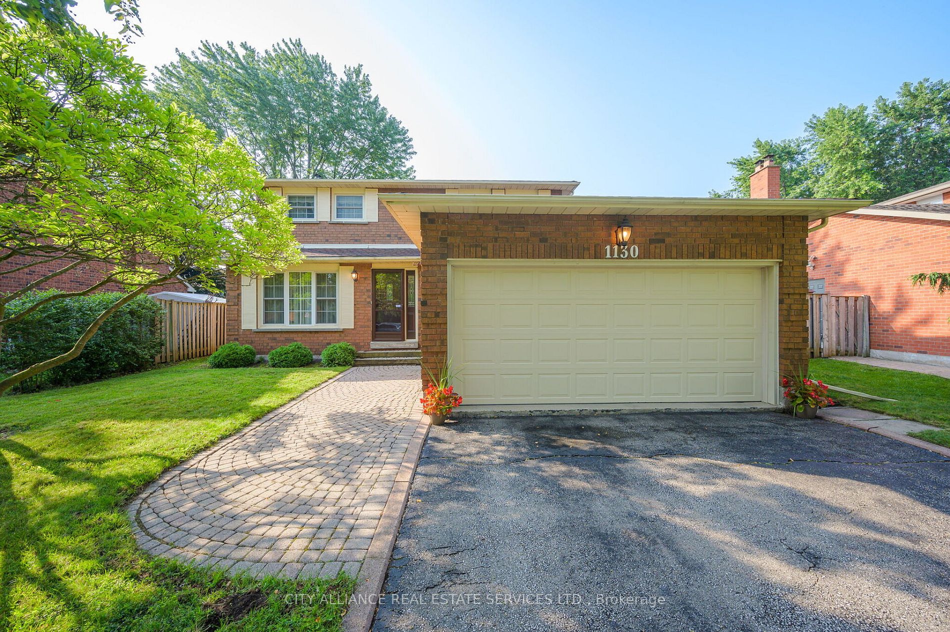 1130 Manor Road