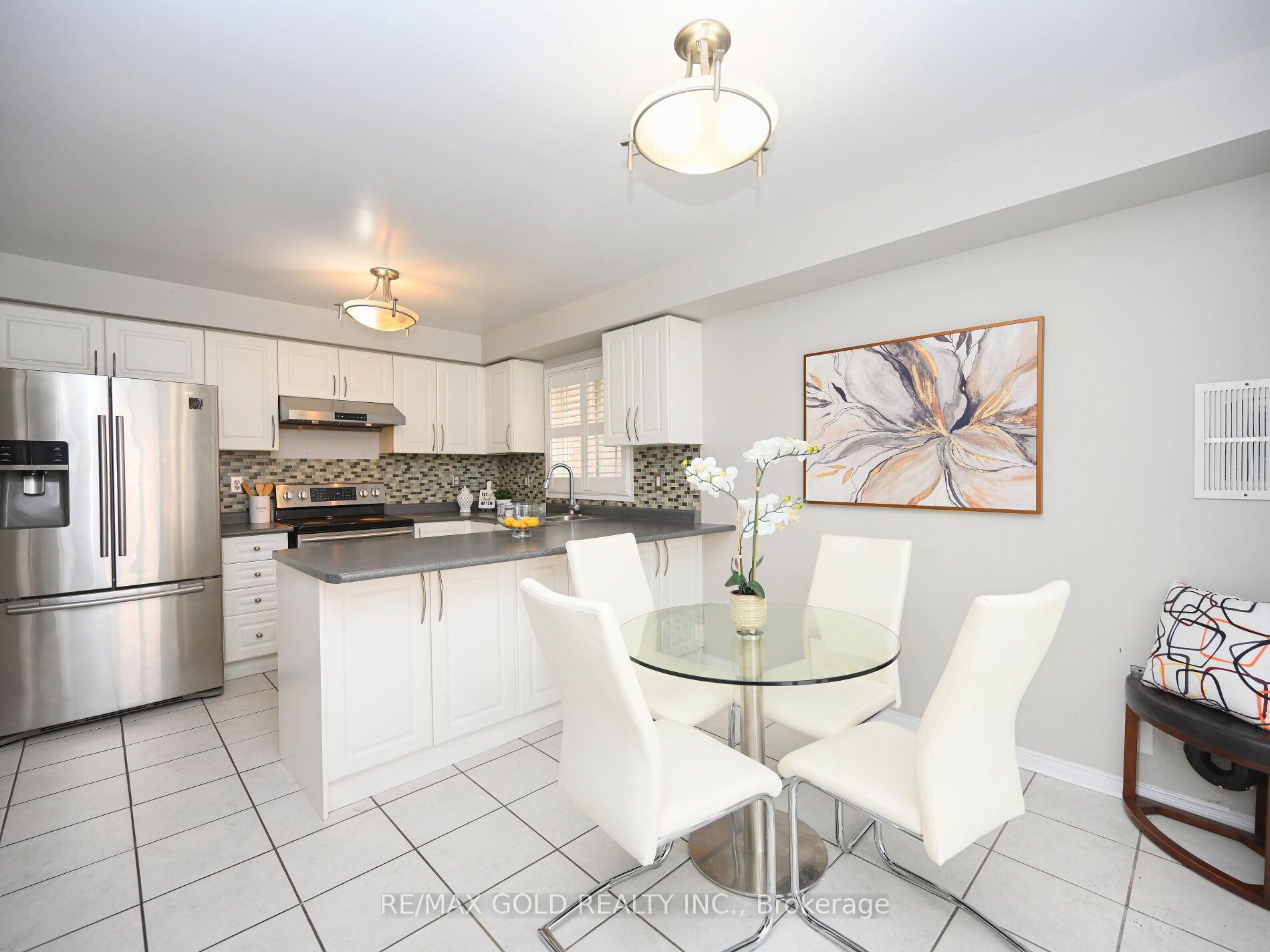 13 Galveston Cres