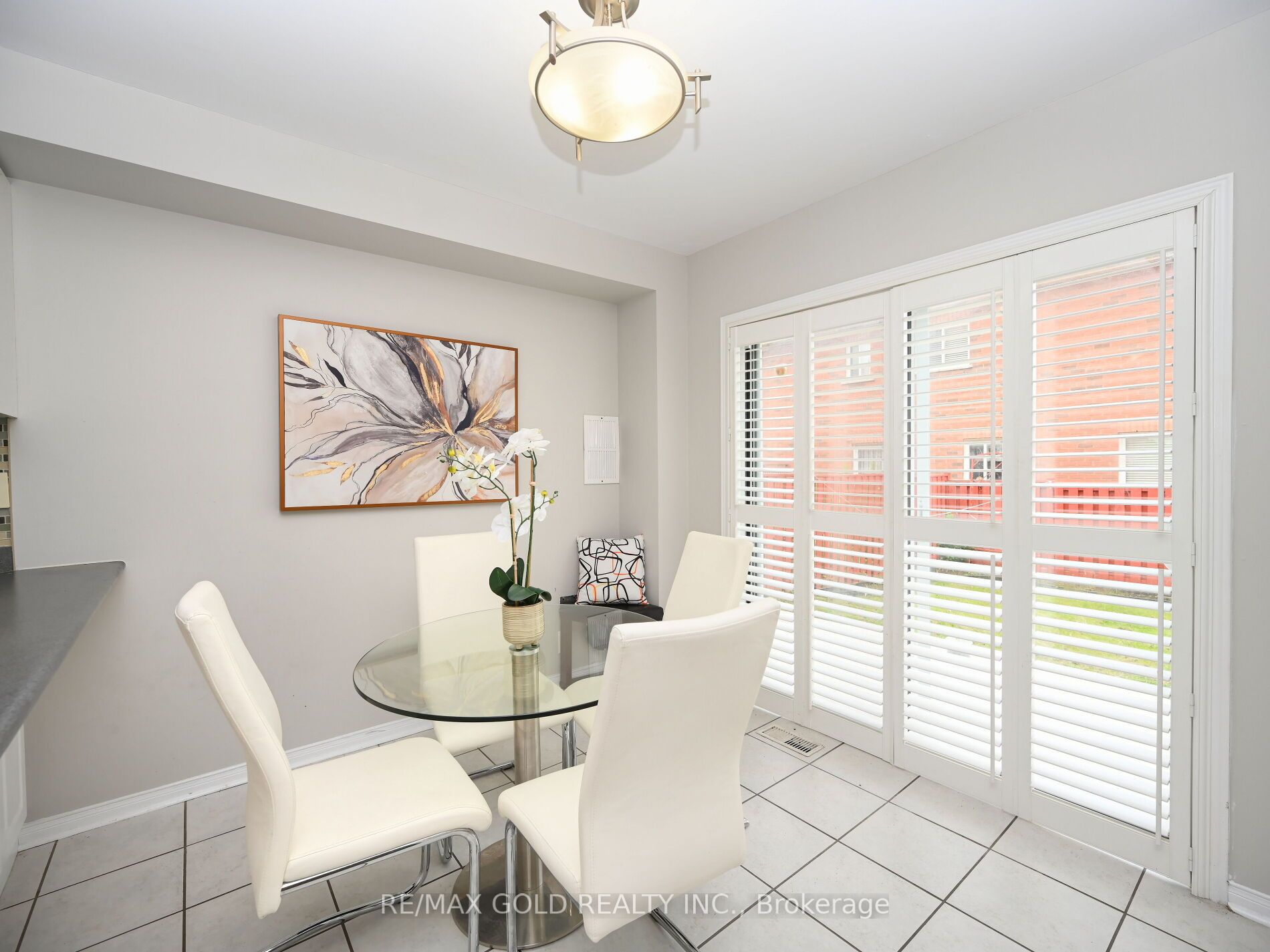 13 Galveston Cres