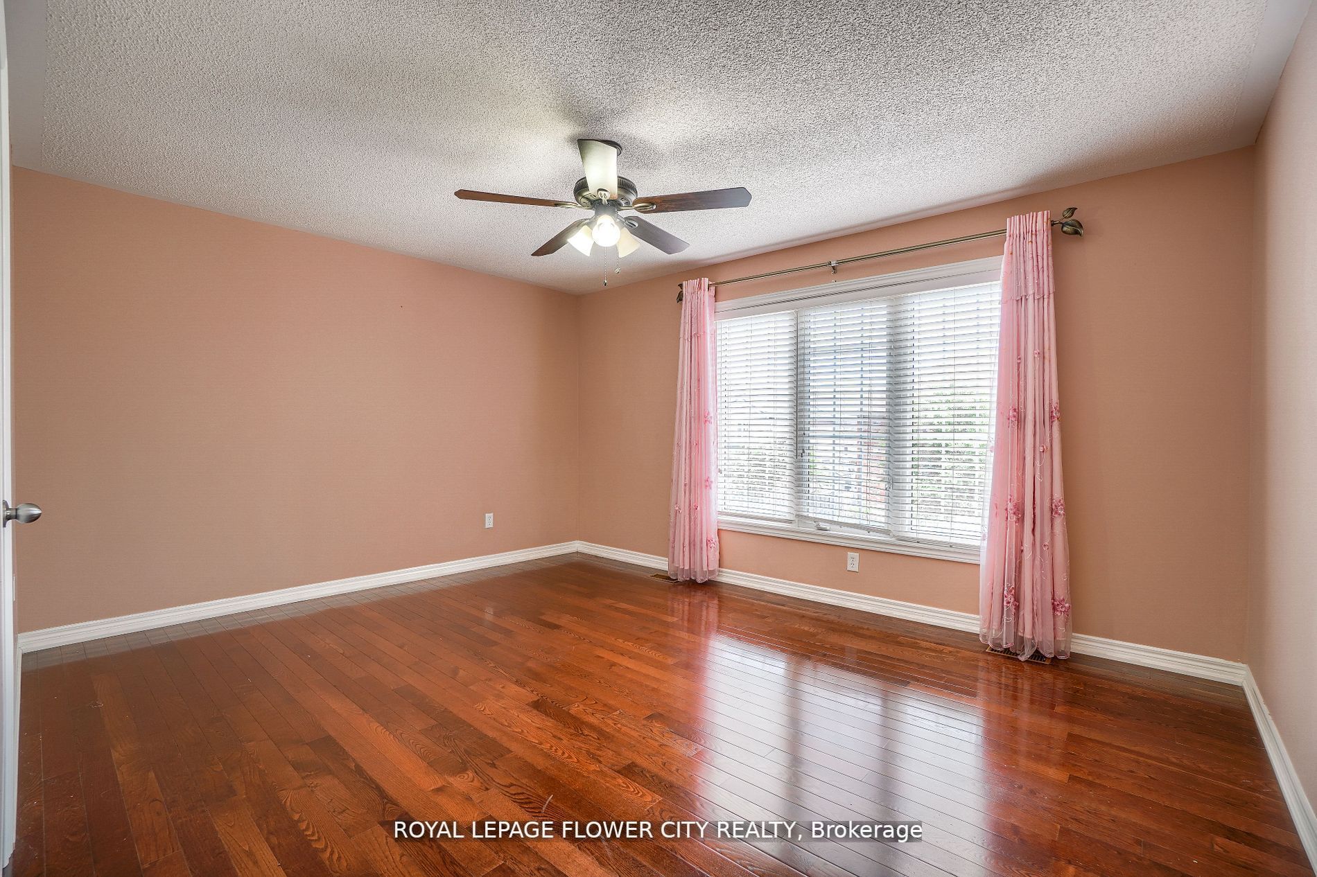 29 Long Meadow Rd