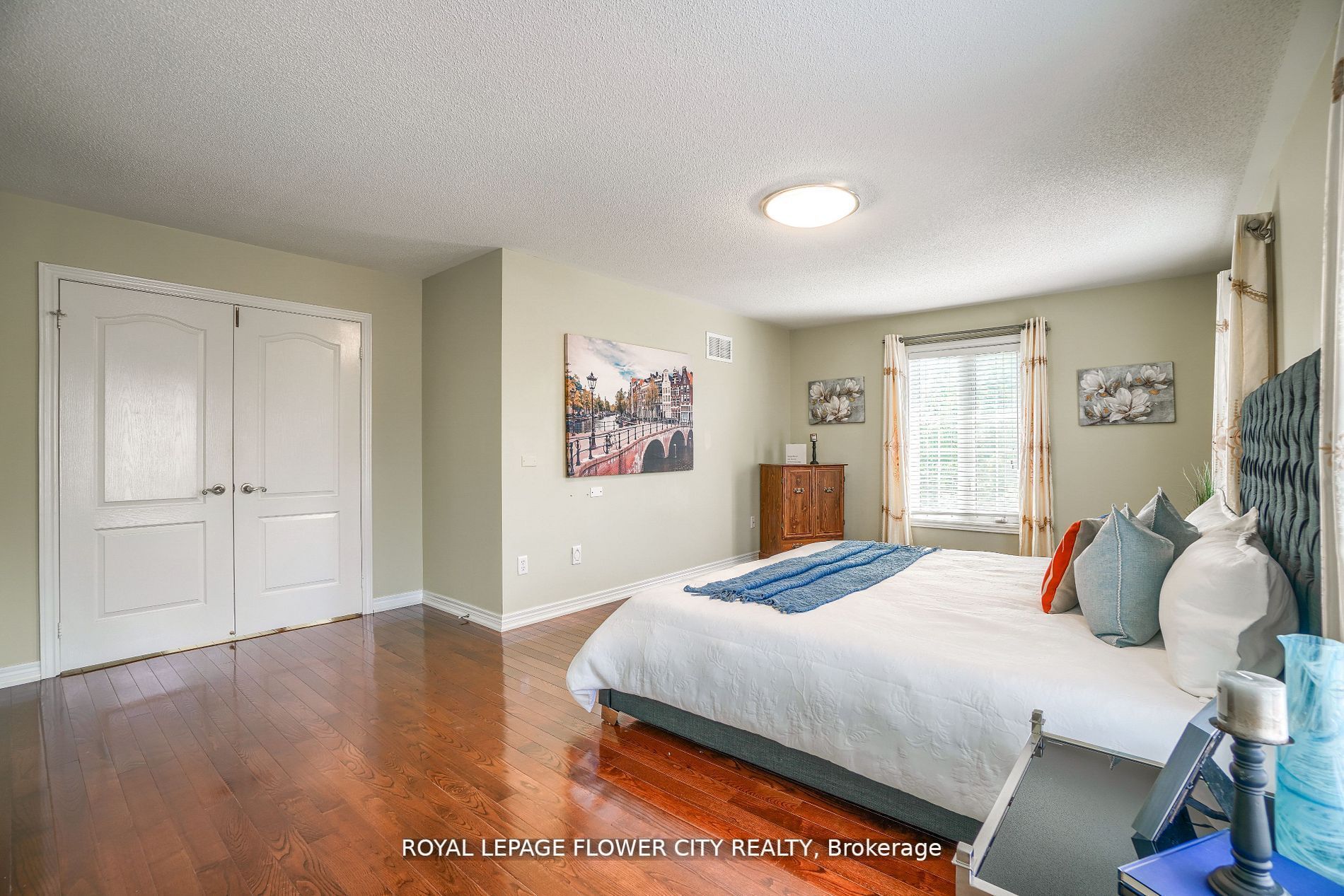 29 Long Meadow Rd
