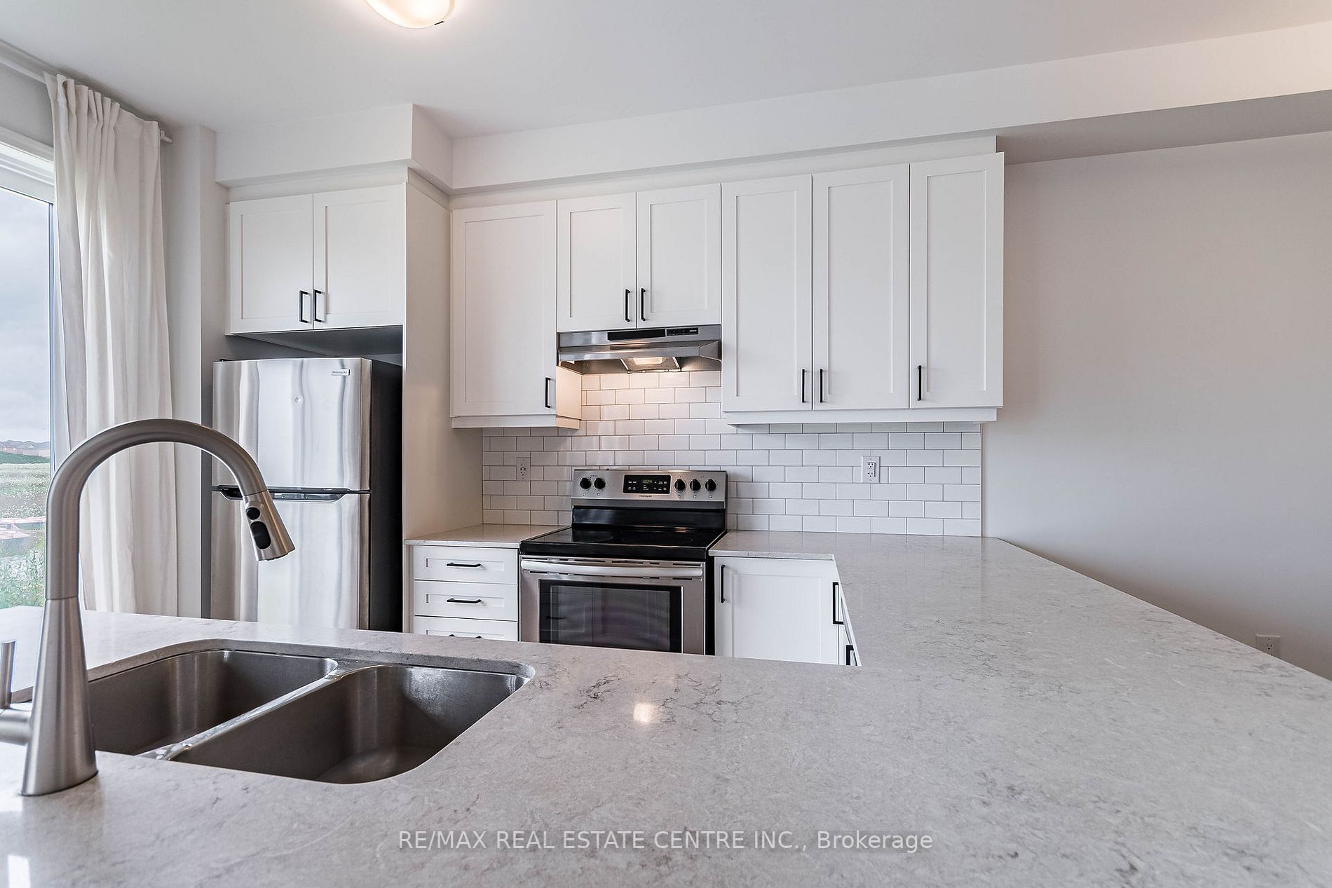 493 Gordon Krantz Ave