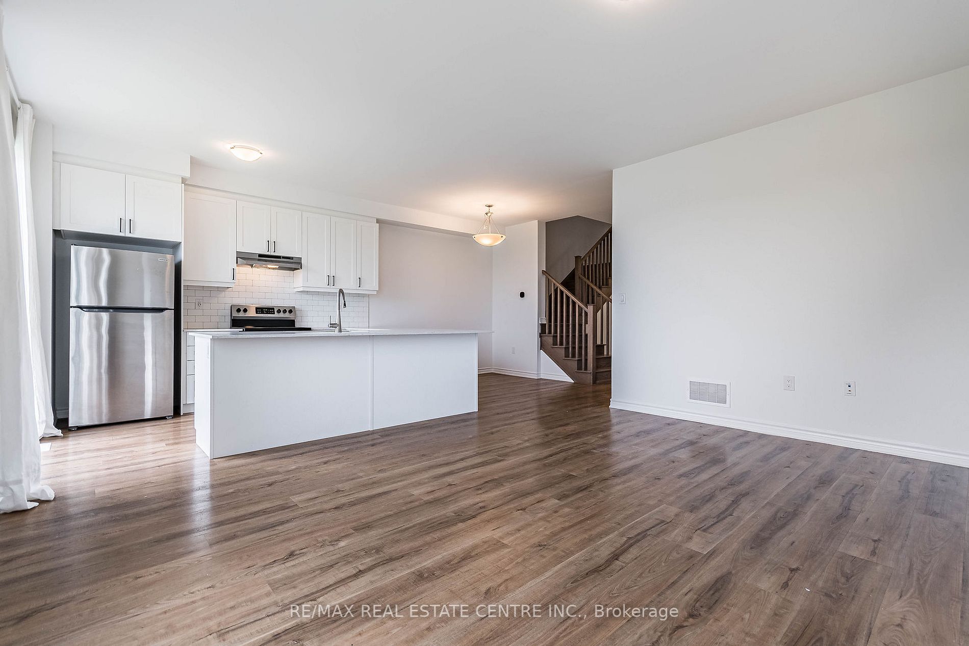 493 Gordon Krantz Ave