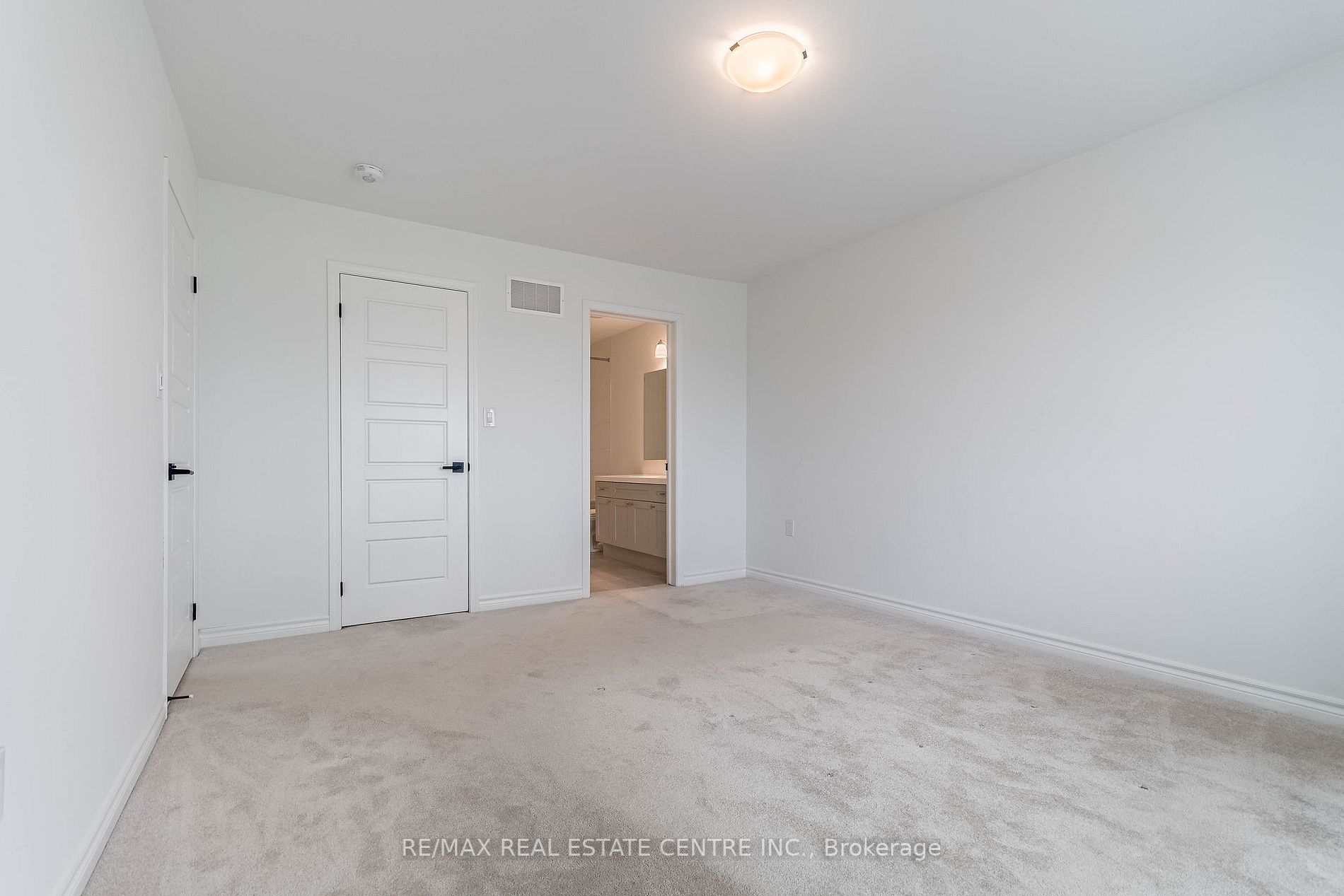 493 Gordon Krantz Ave