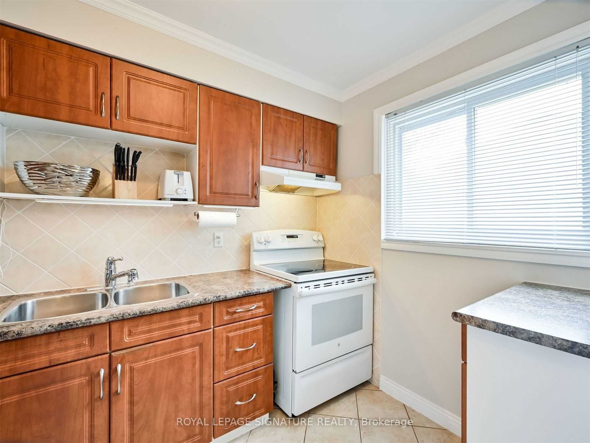 1221 Dundix Rd, #101