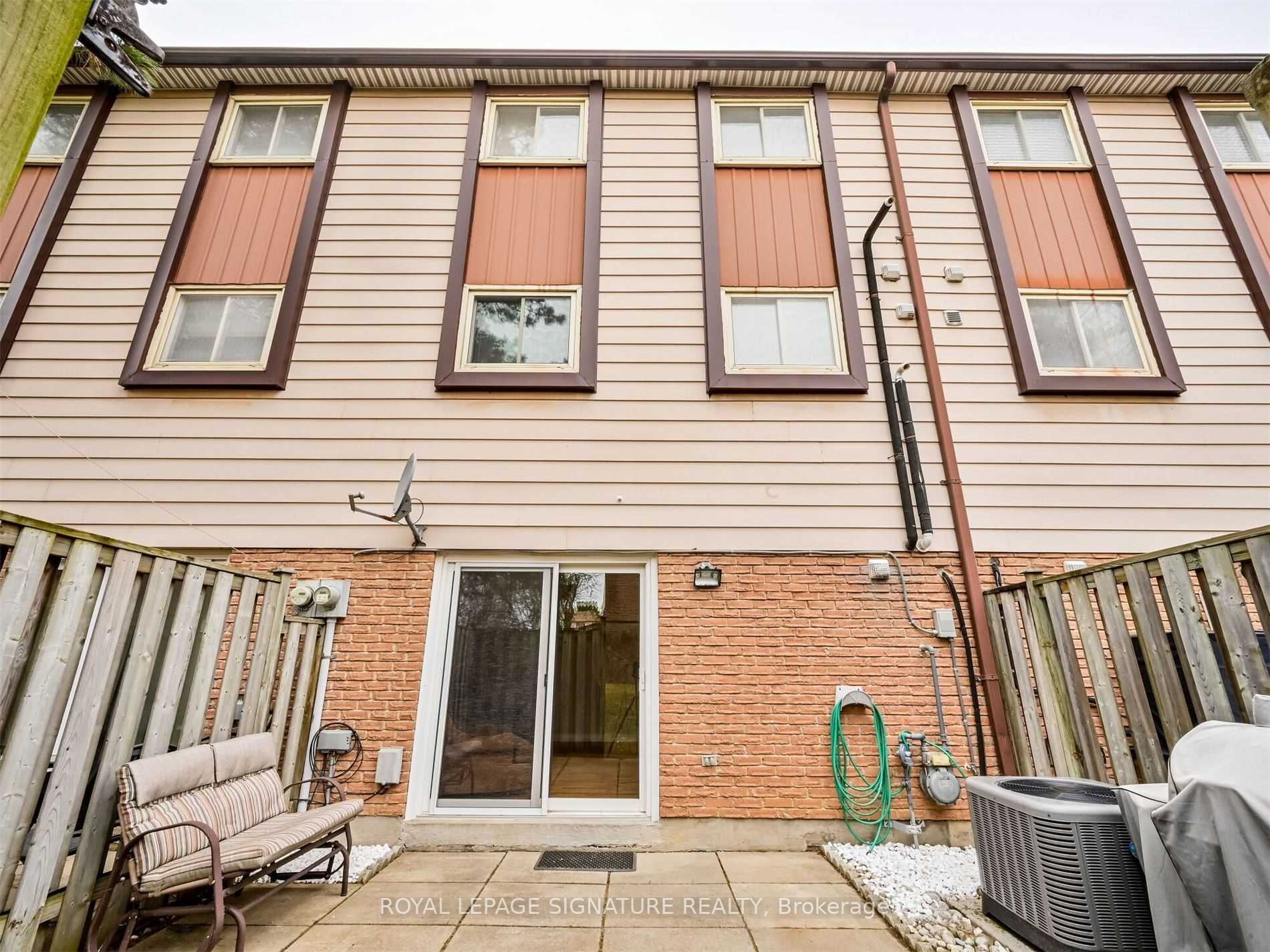 1221 Dundix Rd, #101