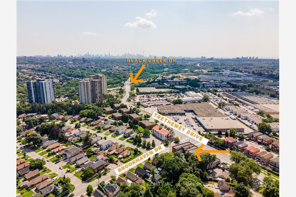 4 Brookhaven Dr, Toronto