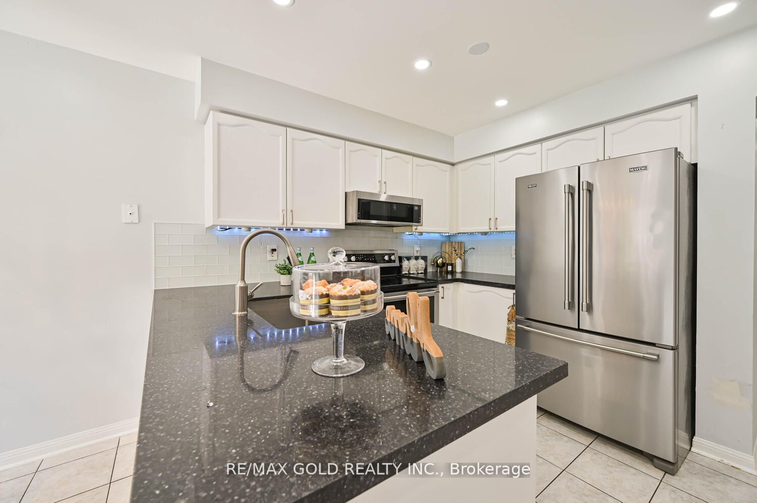 10 Narrow Valley Cres