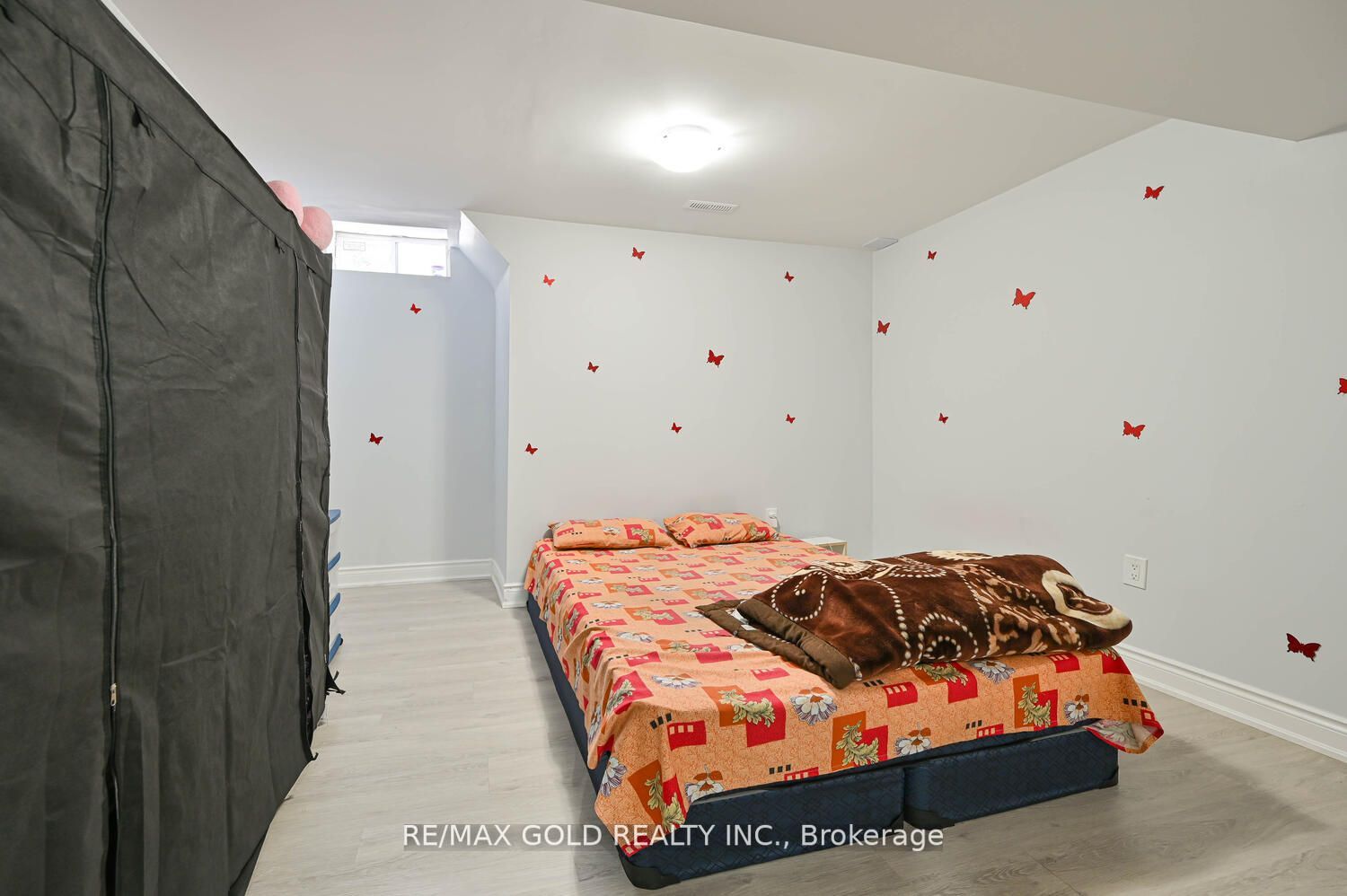 10 Narrow Valley Cres