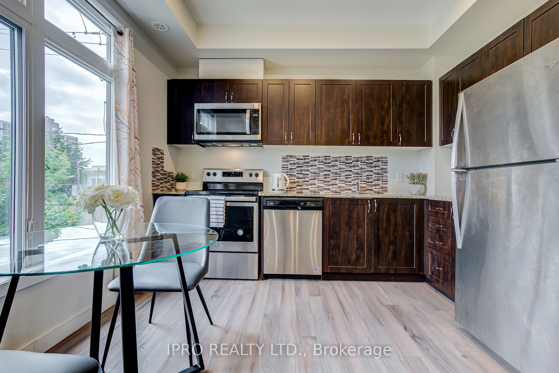6 Bicknell Ave, #10
