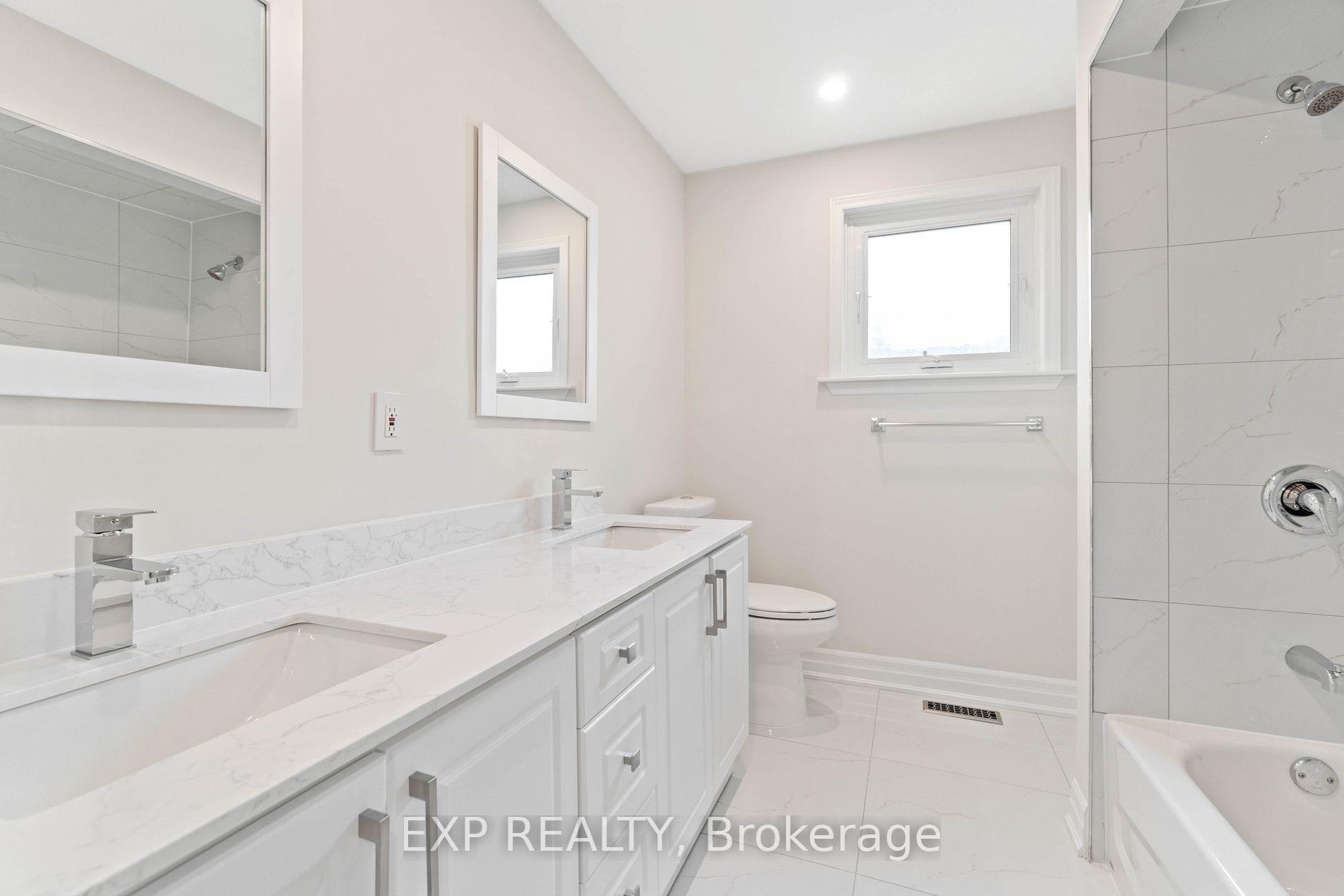 2231 Wyandotte Dr