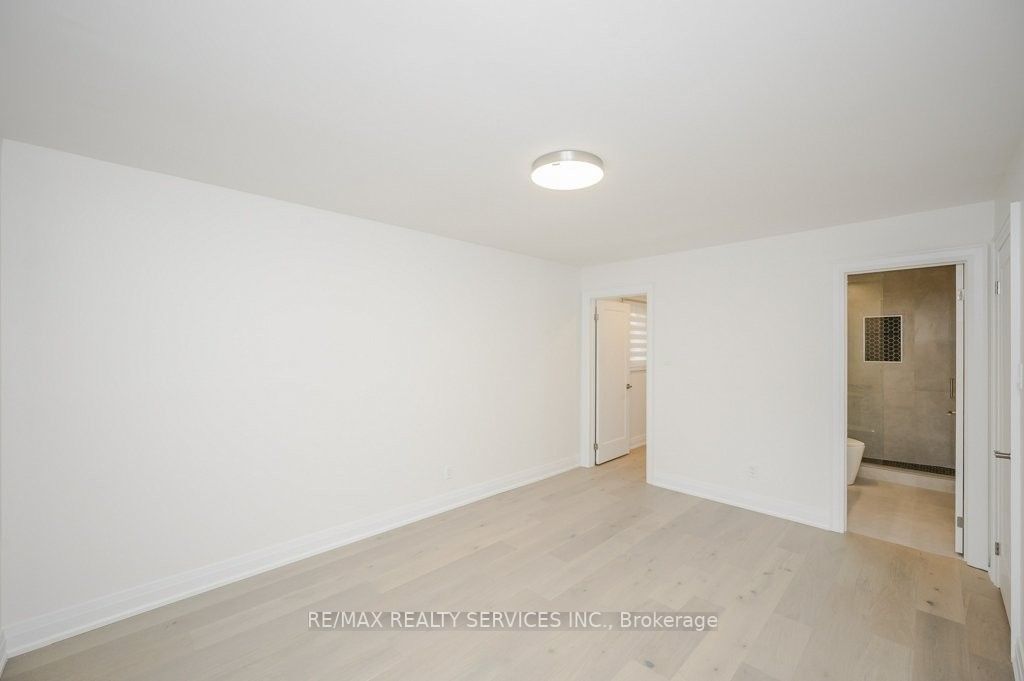 1317 Falgarwood Dr