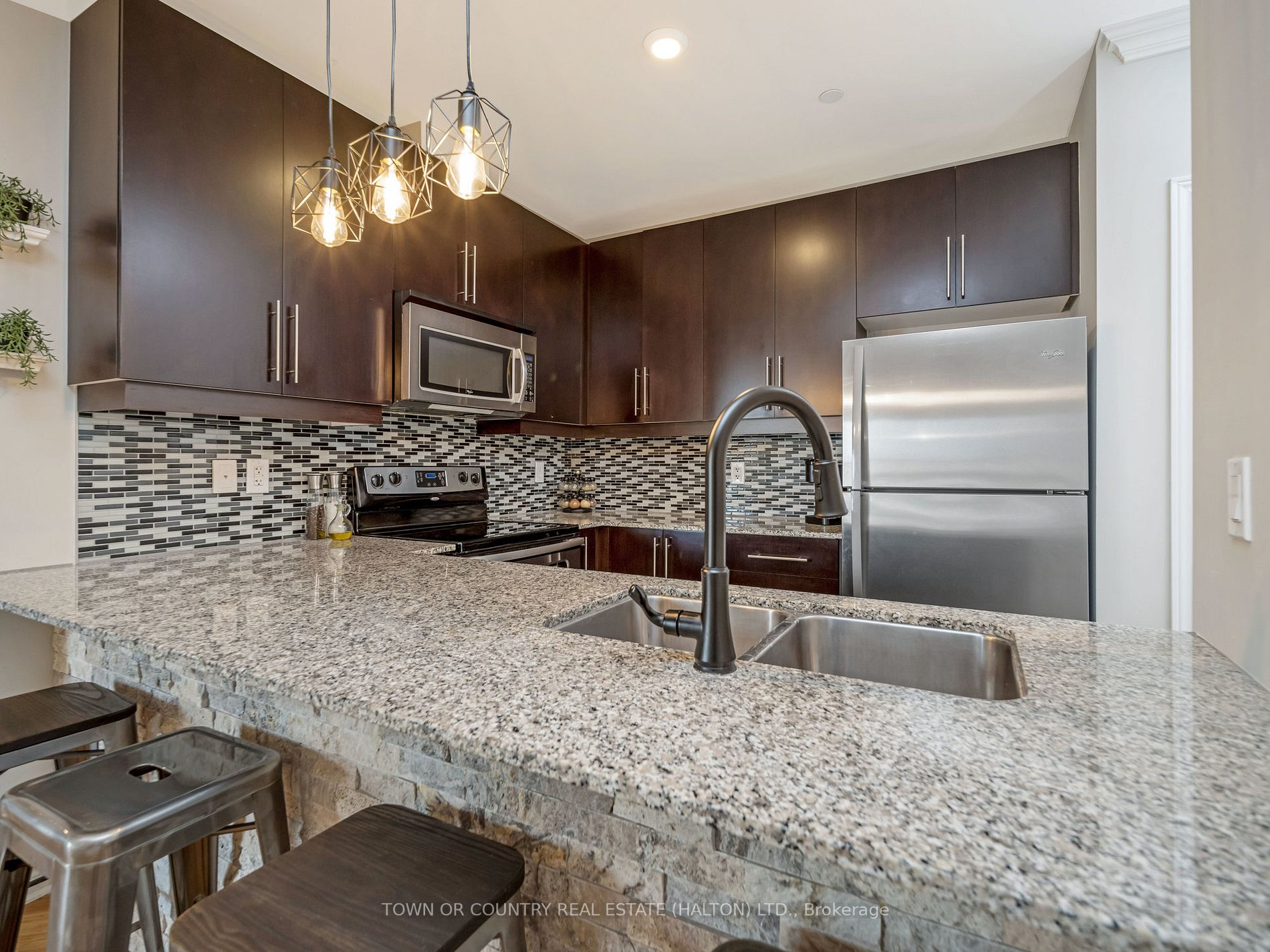 Listing W6725874 - Large Photo # 4