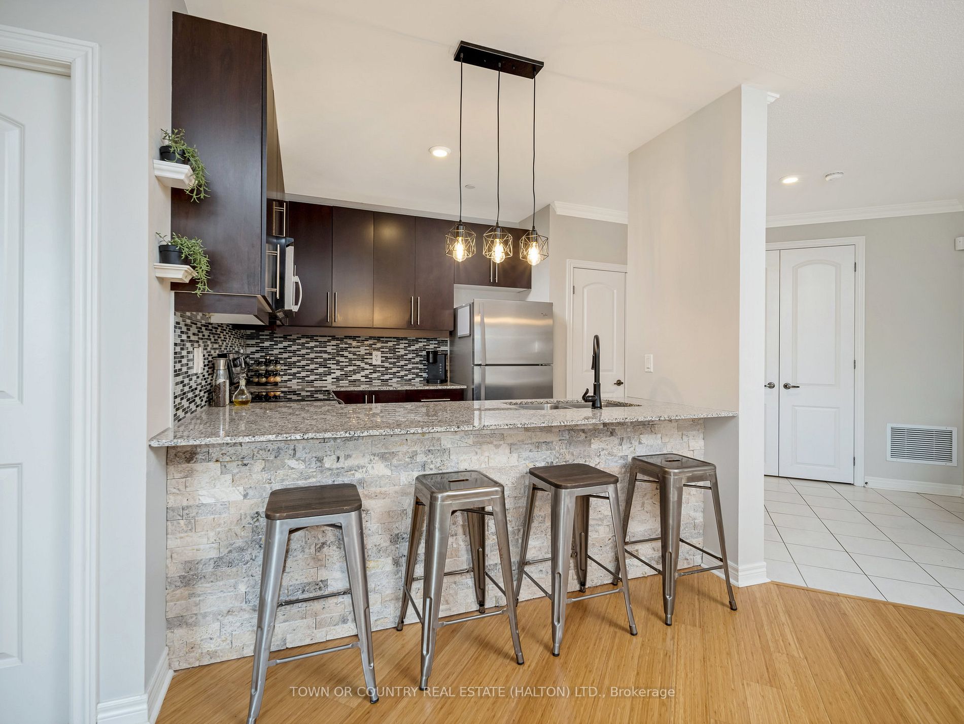 Listing W6725874 - Large Photo # 3
