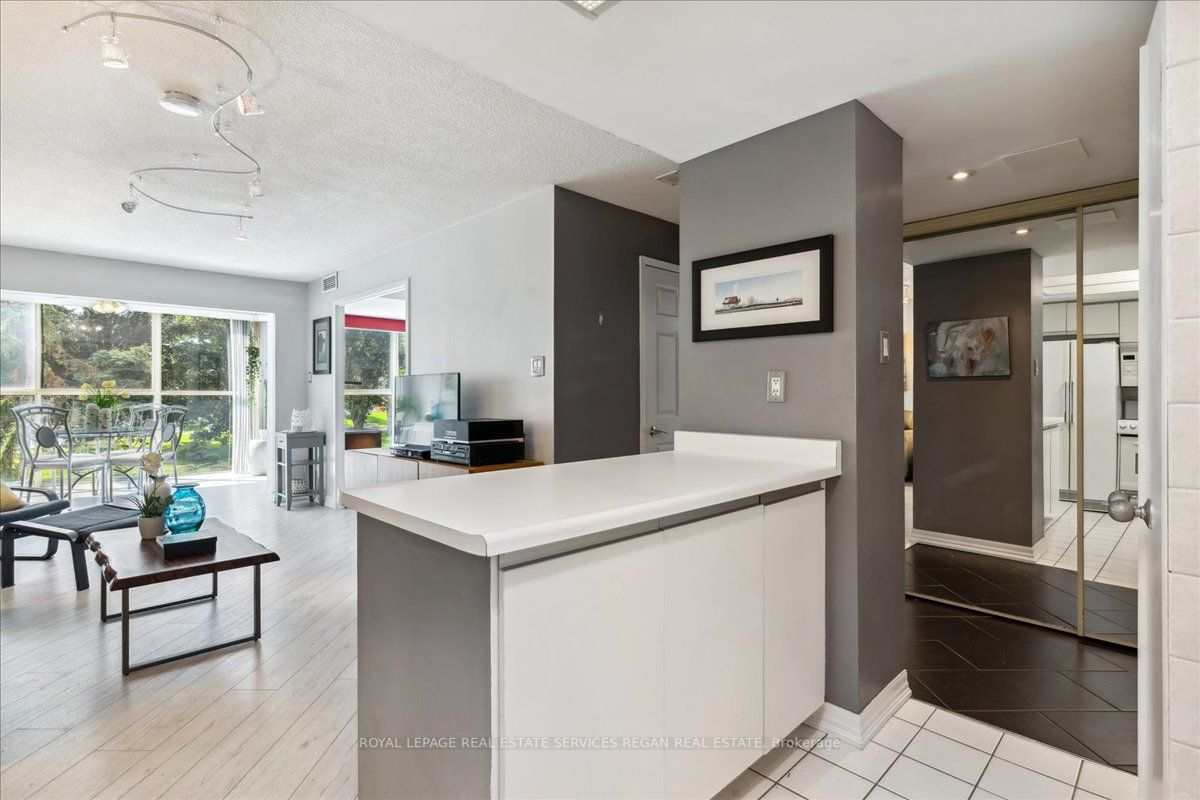 Listing W6725980 - Large Photo # 7