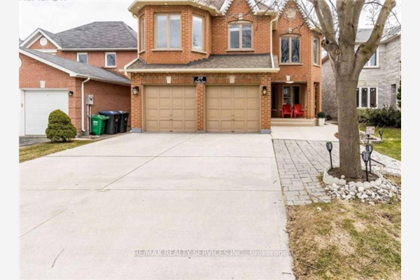 89 Mullis Cres, Brampton