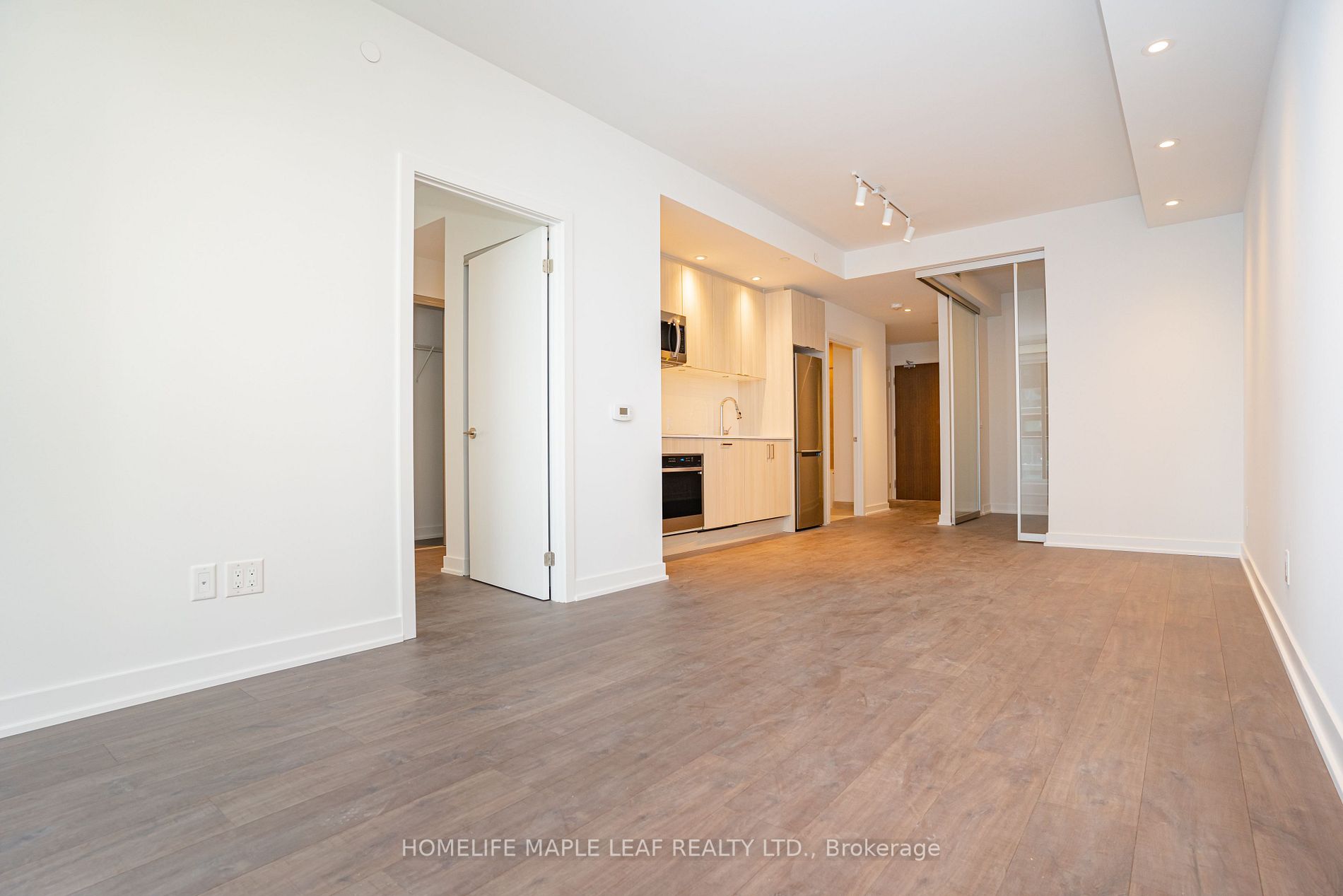Listing W6726380 - Large Photo # 18