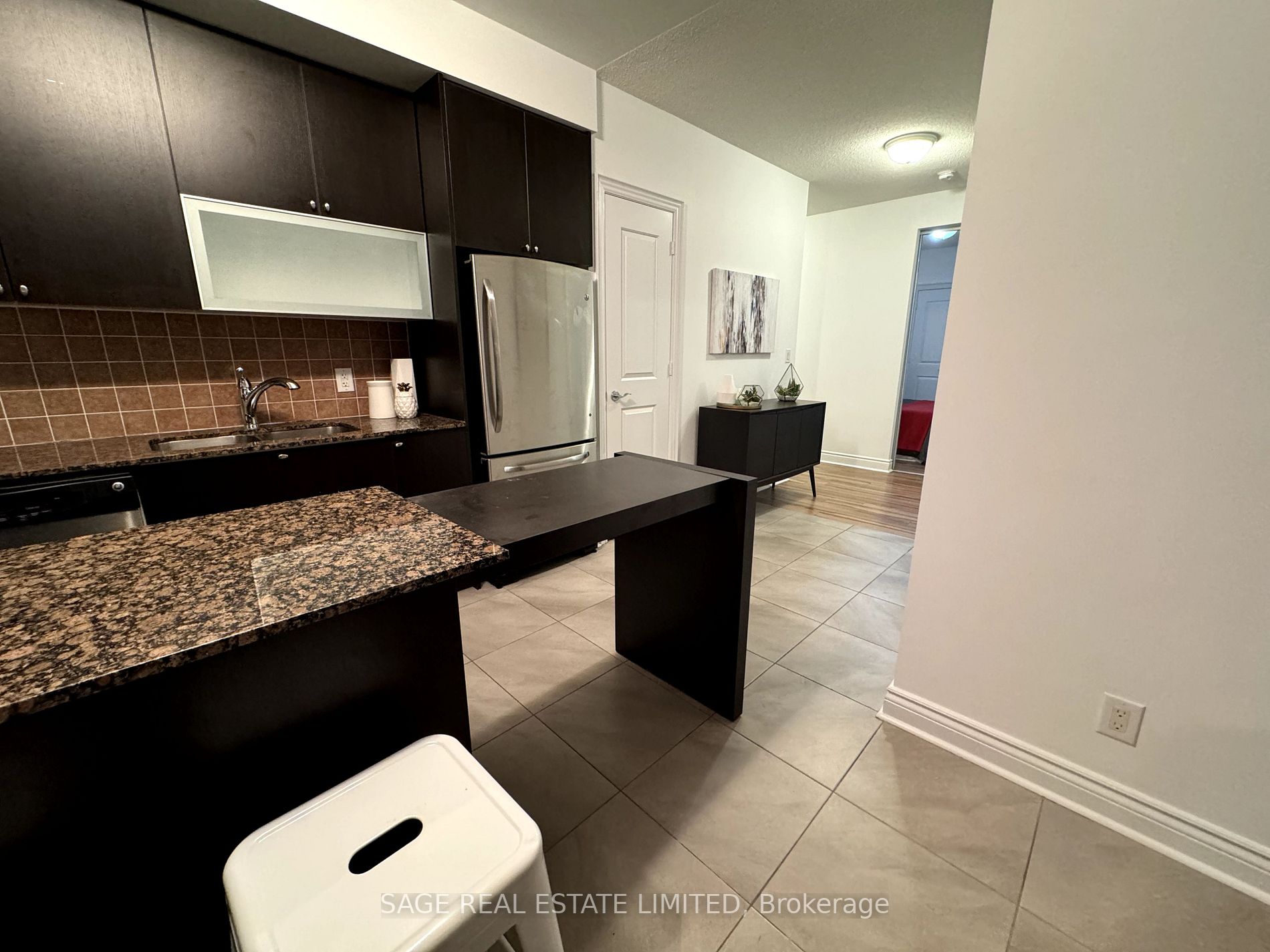 16 Brookers Lane, #409