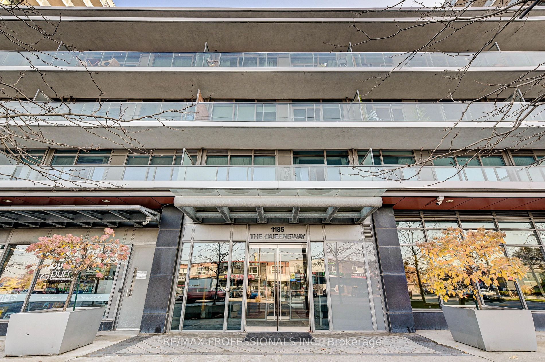 1185 The Queensway, #815