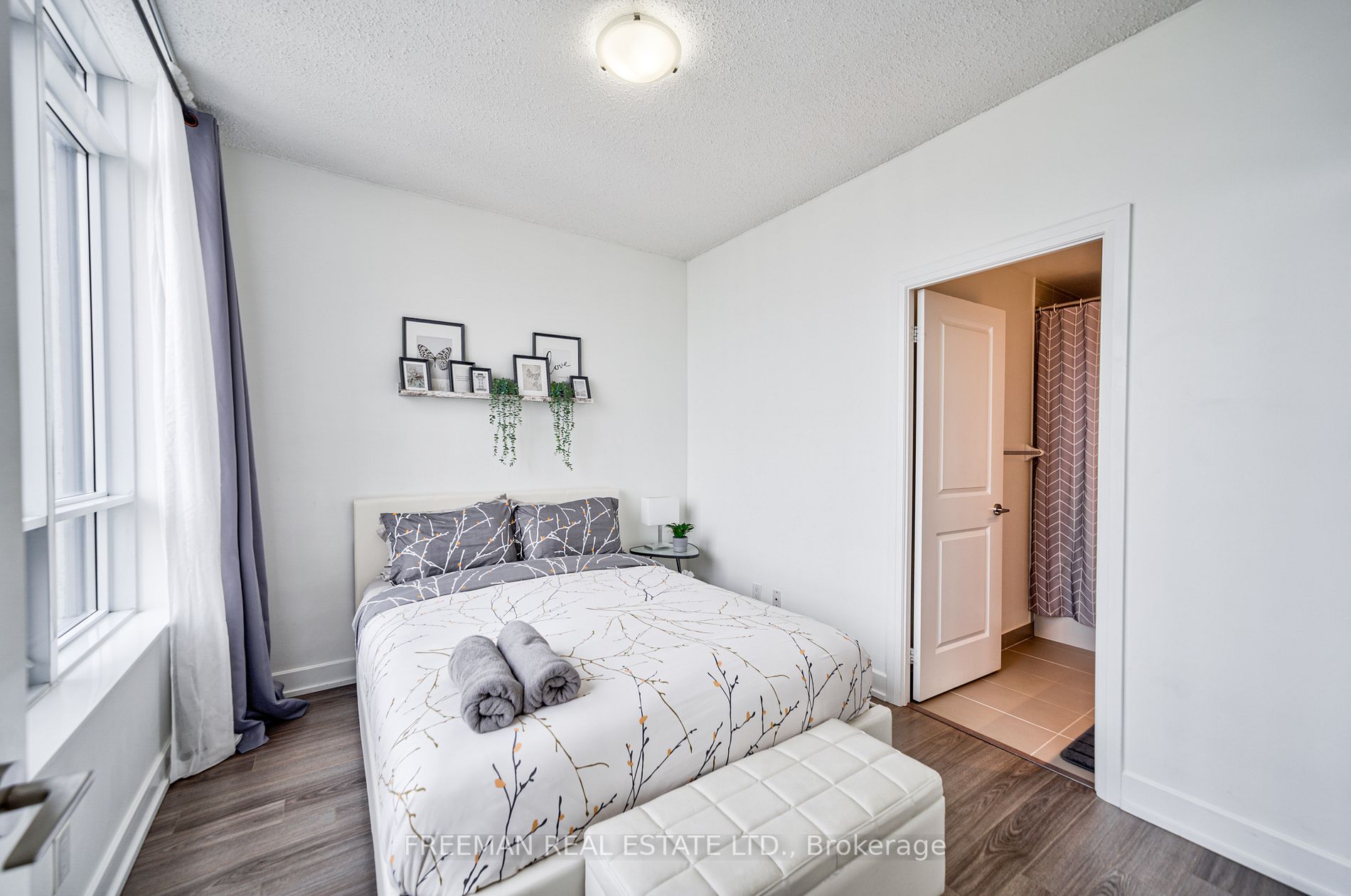 2 Eva Rd, #Ph23