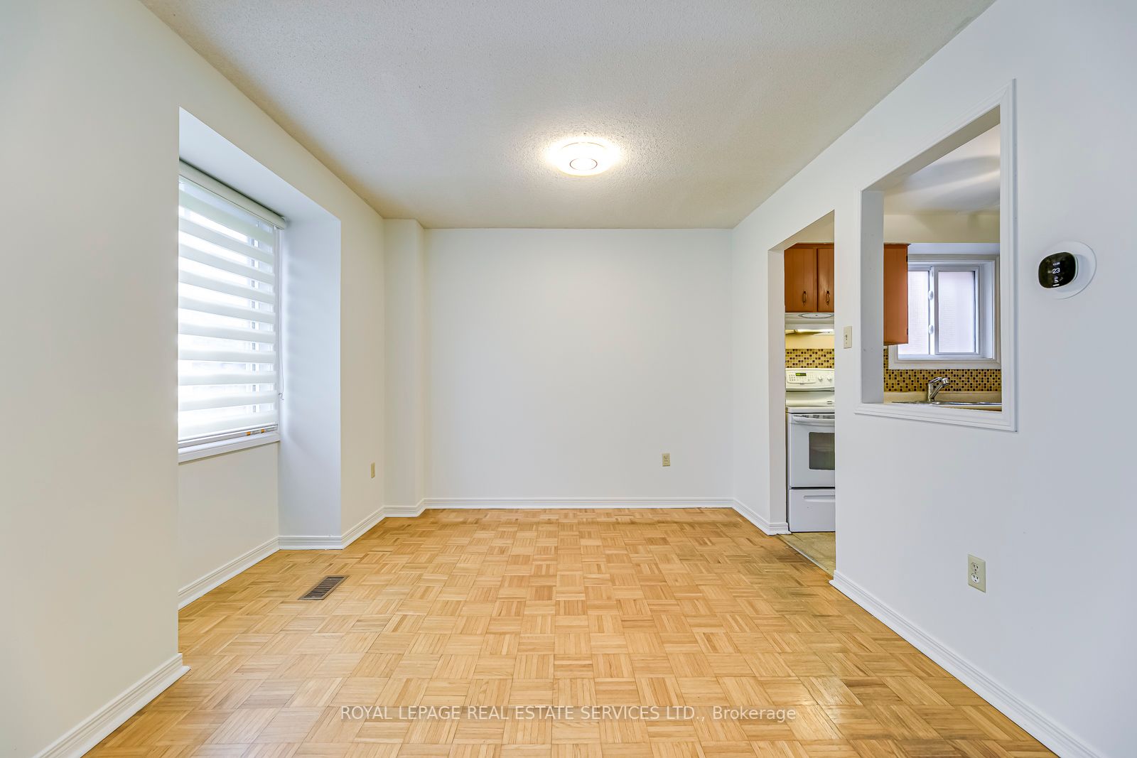 4322 Bacchus Cres