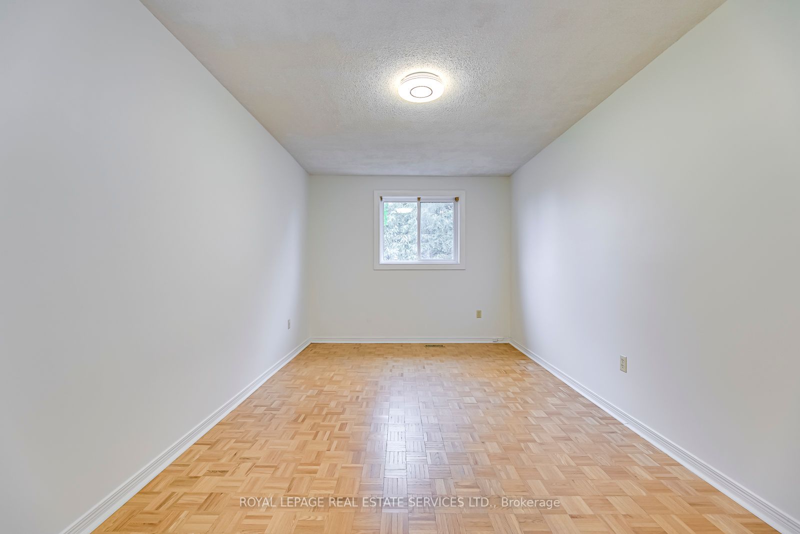 4322 Bacchus Cres