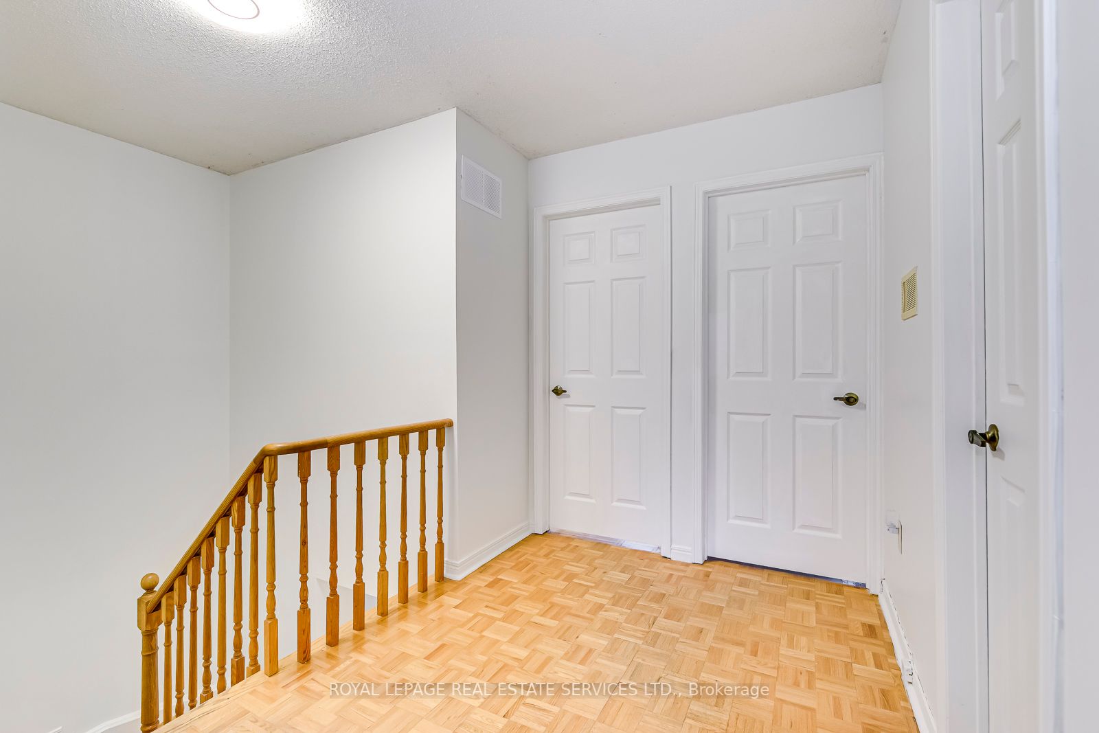 4322 Bacchus Cres