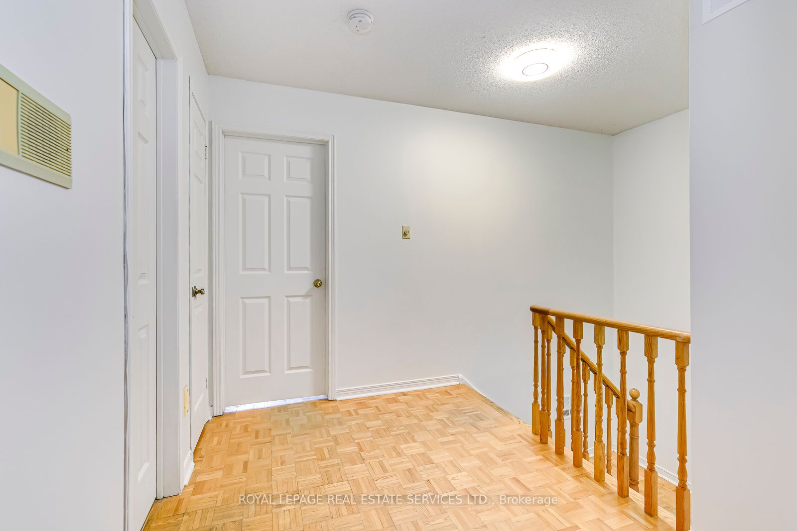 4322 Bacchus Cres