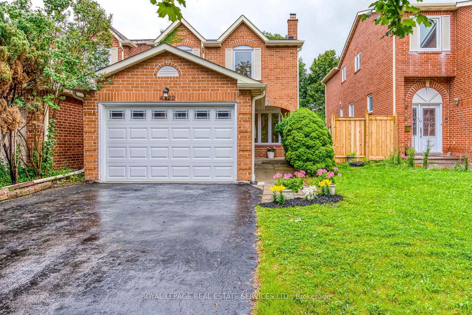 4322 Bacchus Cres