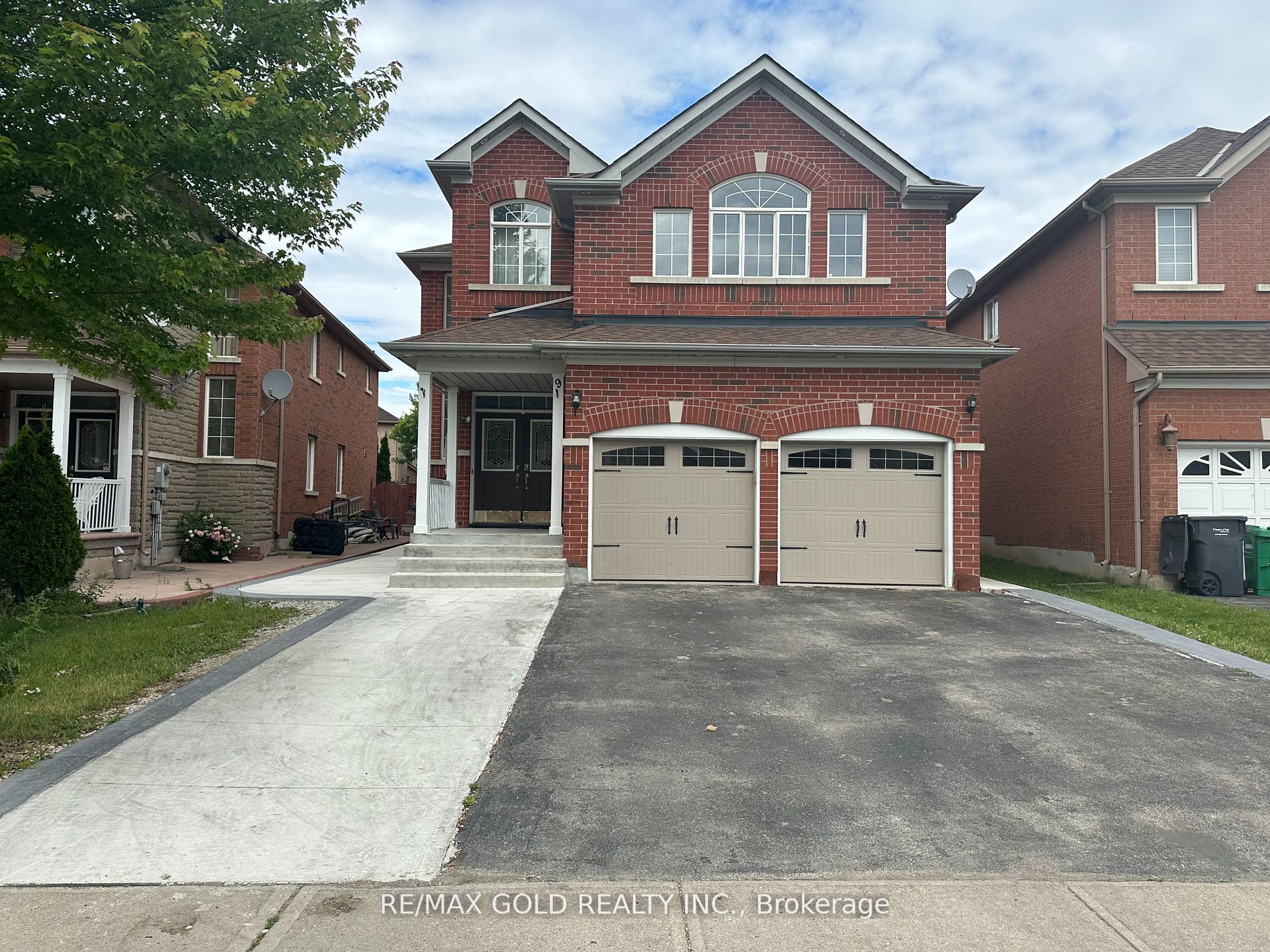 9 Whitewash Way