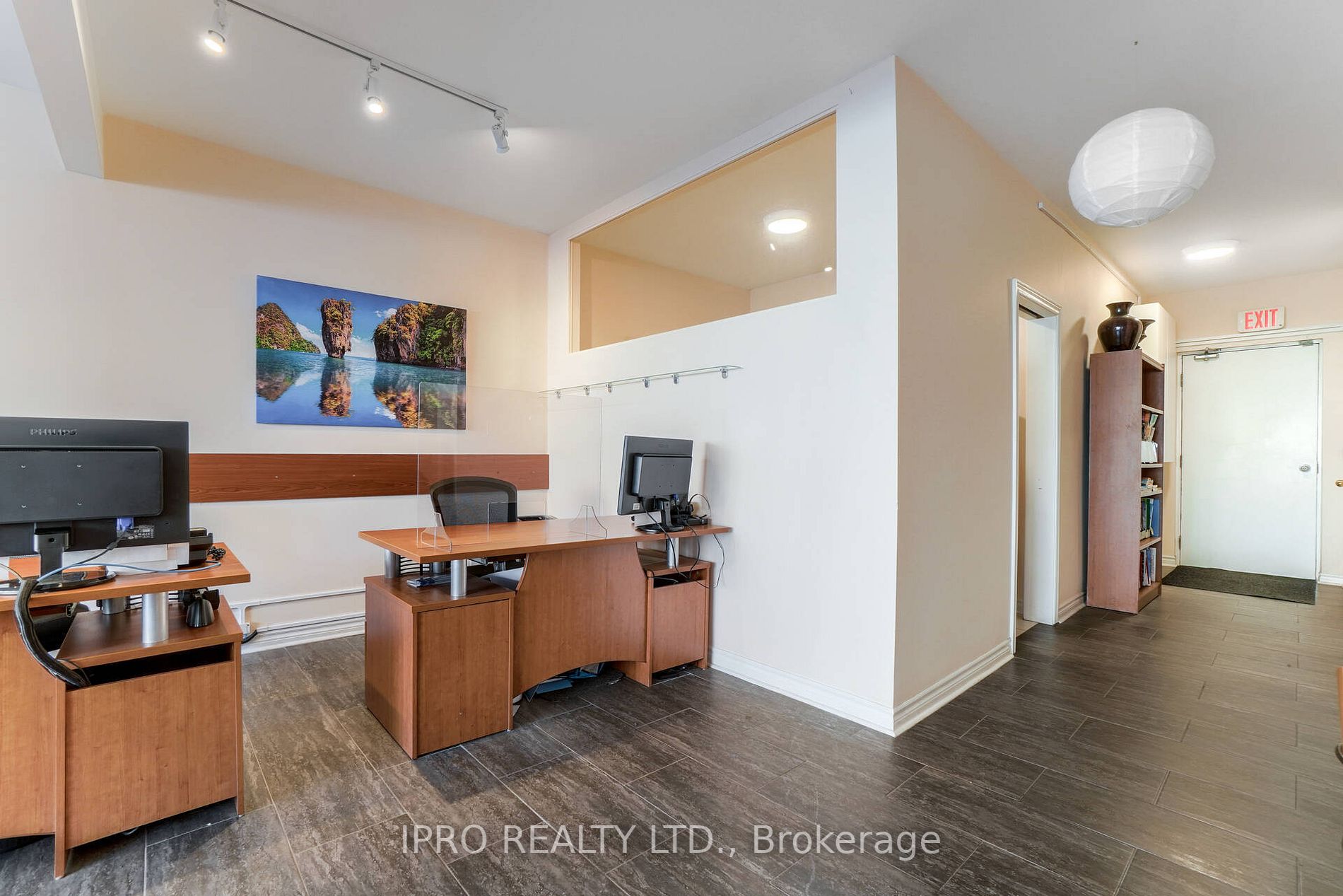 3069 Lake Shore Blvd W, #102
