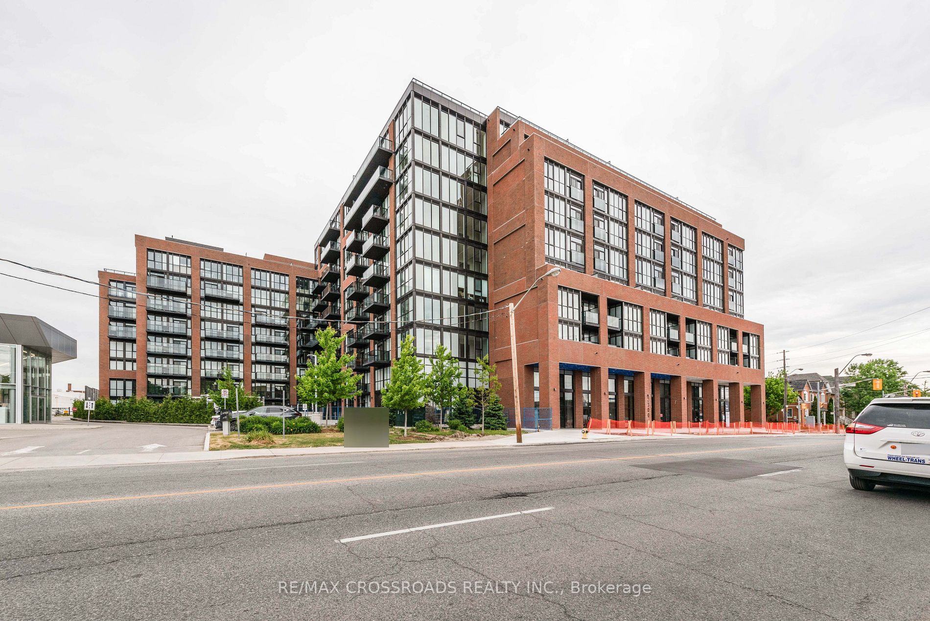 2300 St Clair Ave W, #617