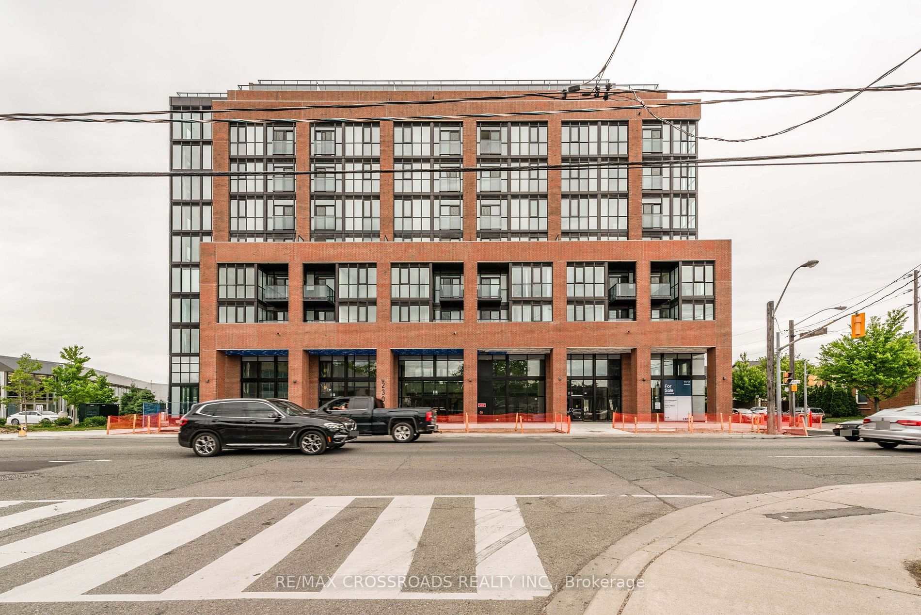 2300 St Clair Ave W, #617
