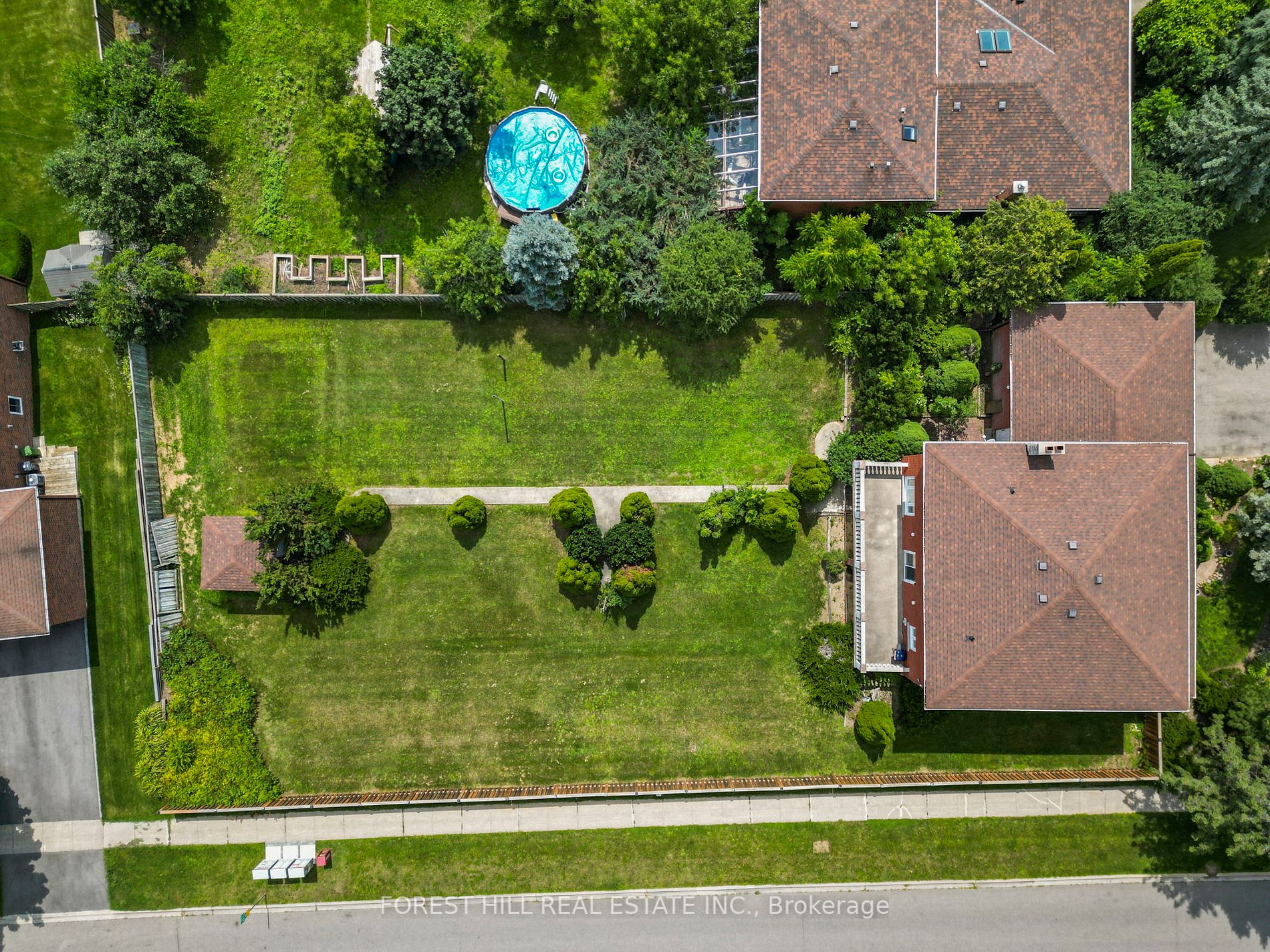 28 Walker Rd E